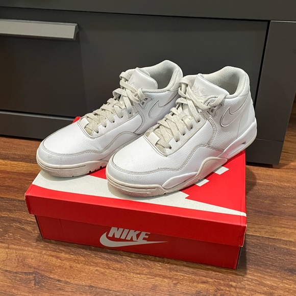 Nike Flight Legacy Size 8 Mens - Picture 2 of 6